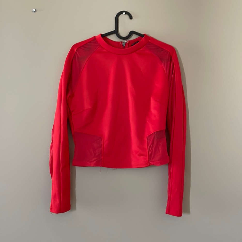 Crop Top Mesh sleeve